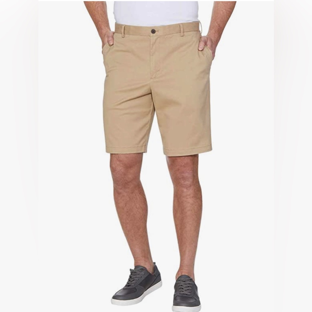 Mens IZOD Saltwater stretch flat front shorts NWT